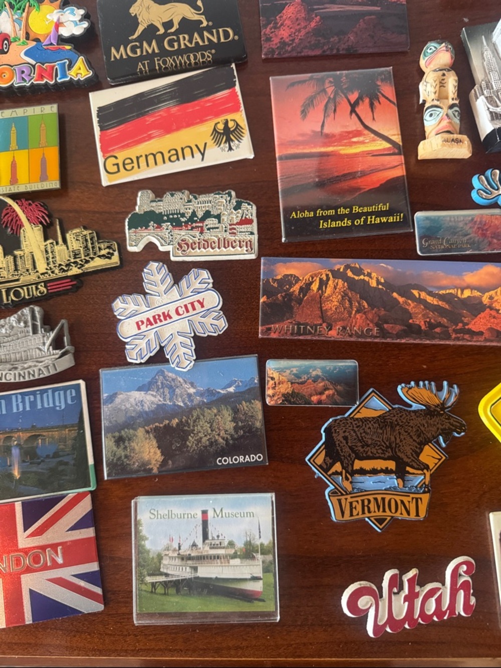 Assorted Travel Souvenir Magnets - Colorful Collection - Picture 4 of 7